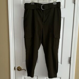 Banana Republic women’s tapered Dark Olive Cargo Pants